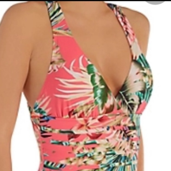 LA Blanca Island Goddess Cross Back One Piece - Picture 3 of 7